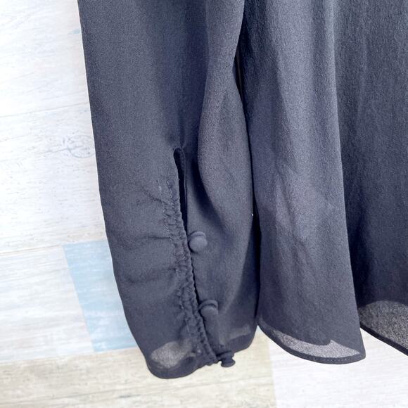 A.L.C. 100% Silk Crepe Tulip Hem Peplum Blouse Black Semi Sheer V Neck Womens 6 - Picture 6 of 9